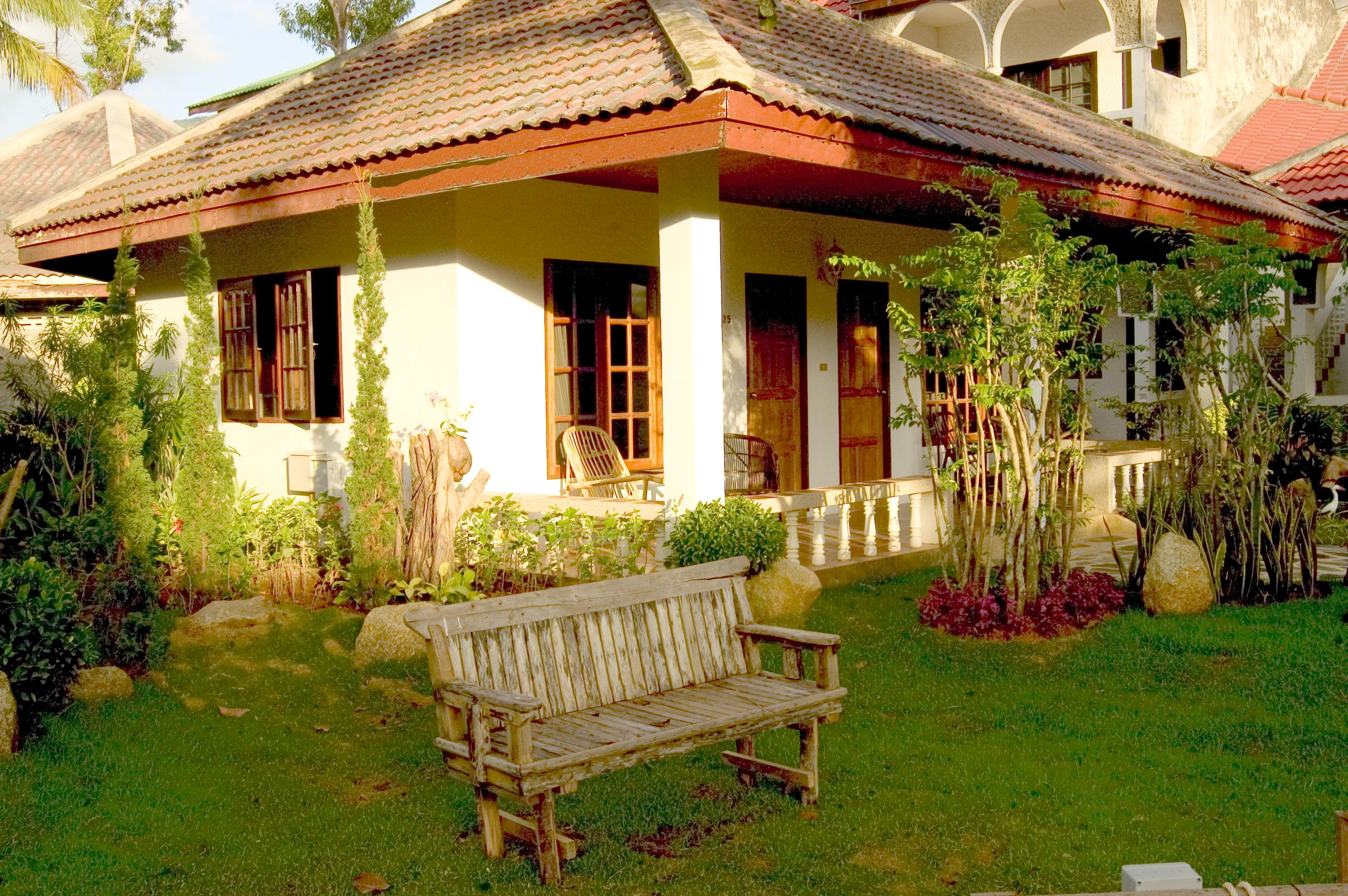 Tropica Bungalow Beach Hotel Patong Exterior photo