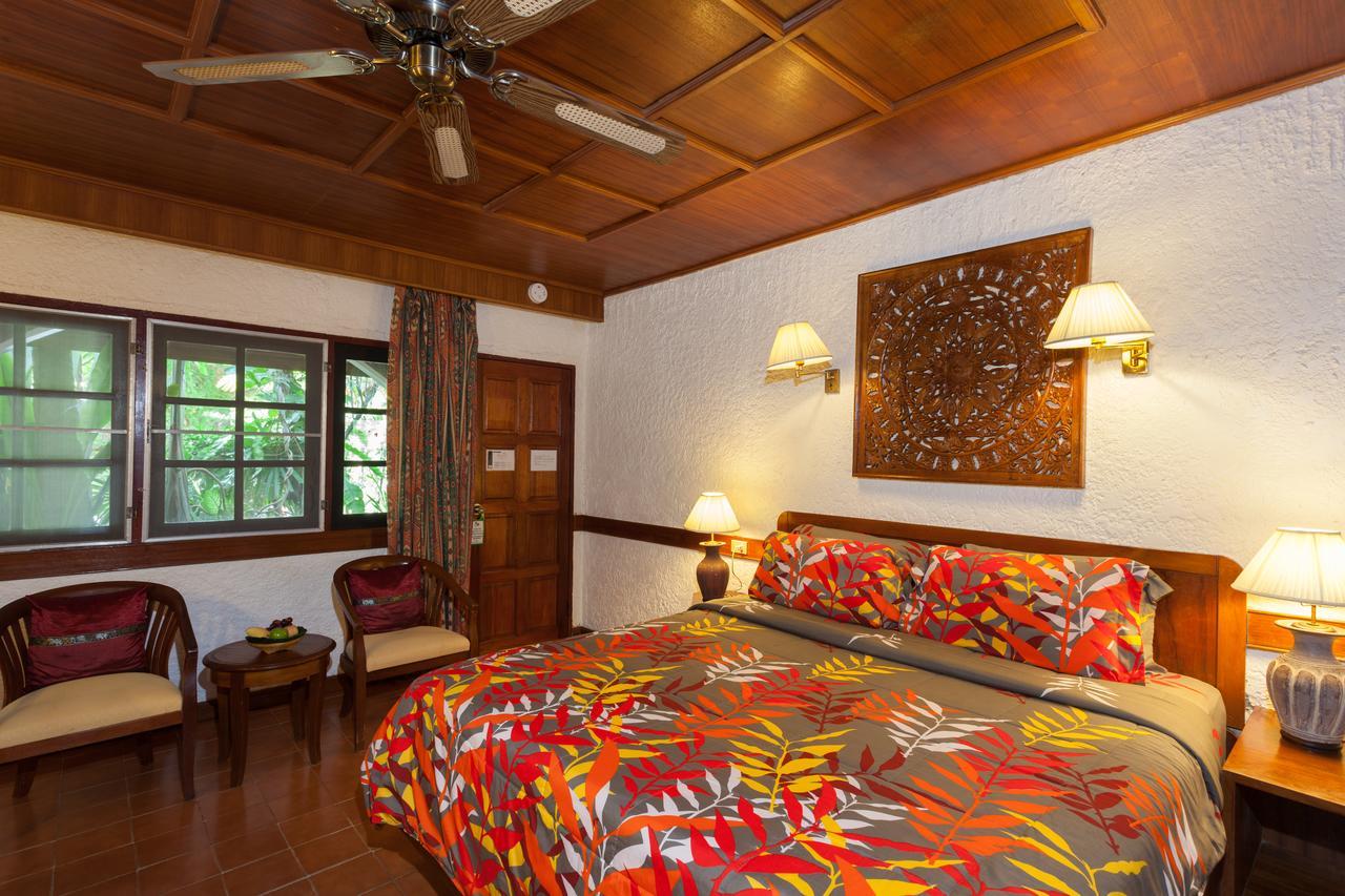 Tropica Bungalow Beach Hotel Patong Exterior photo