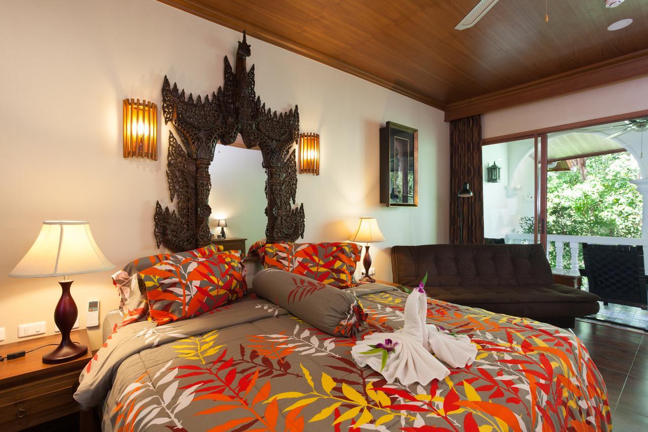 Tropica Bungalow Beach Hotel Patong Exterior photo