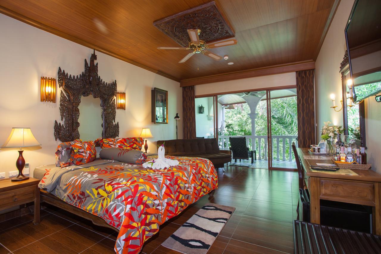 Tropica Bungalow Beach Hotel Patong Exterior photo